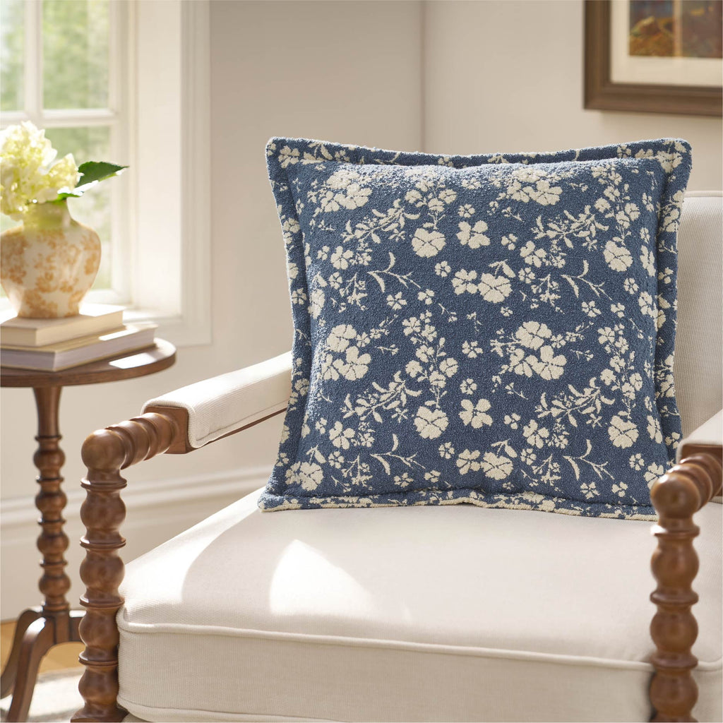 Elladera The Pioneer Woman Blue Daisy Boucle Decorative Pillow, 20" x 20"