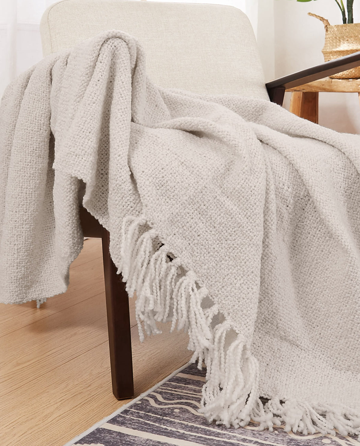 Elladera Brooklyn Loom Chunky Boucle 100% Microfiber Polyester 50x70 Throw Blanket