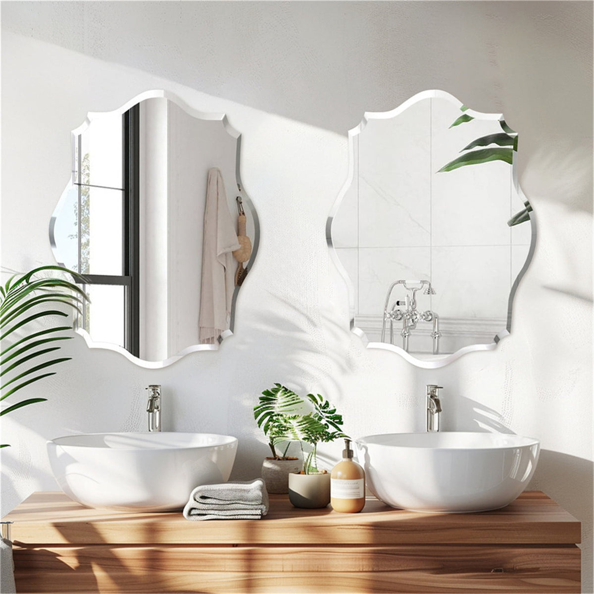 Elladera LUVODI 19.68x27.55 inch Irregular Wall Mirror Scalloped Beveled Edge
